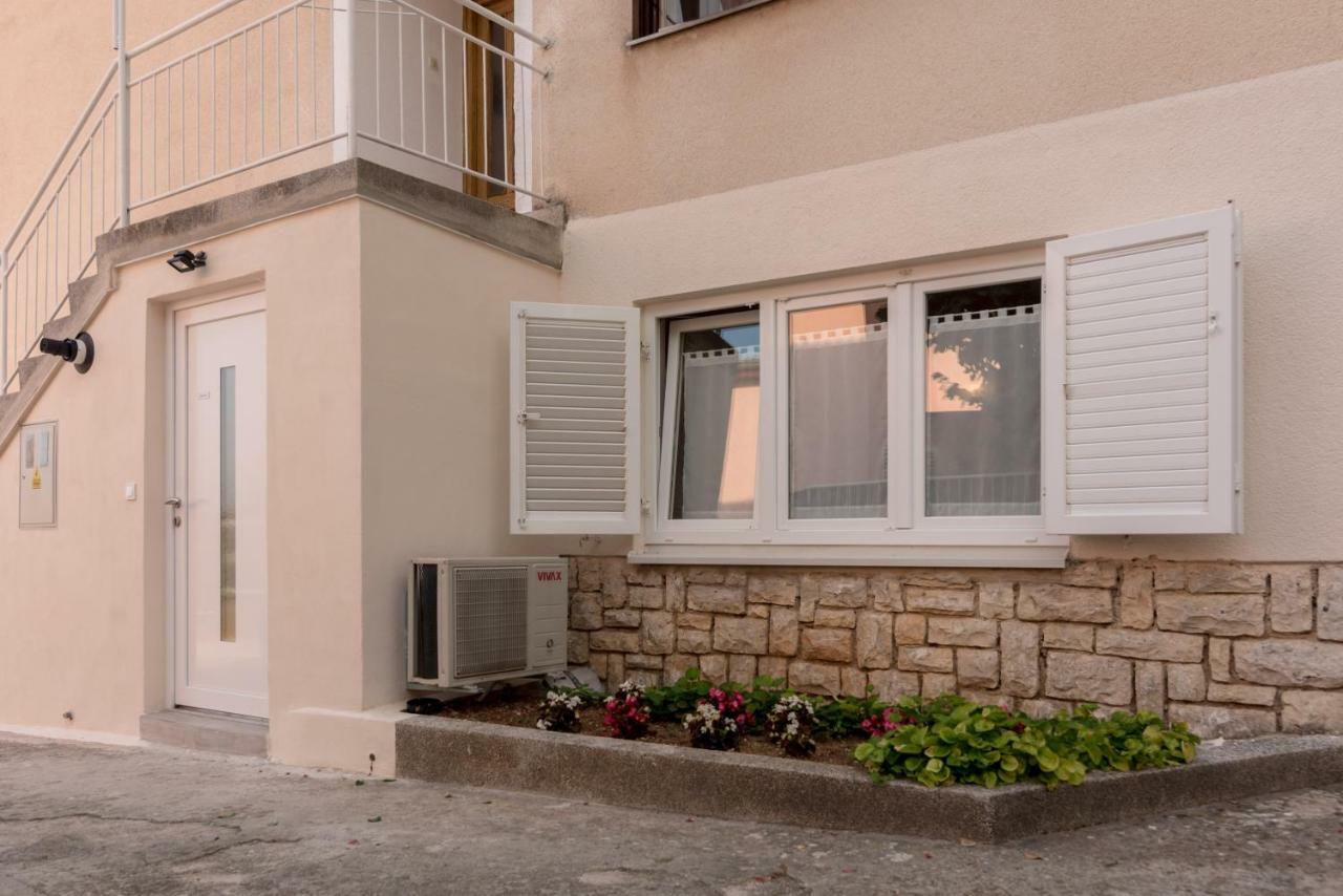 Apartment Katarina Пула Экстерьер фото